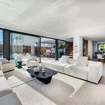 Vacation Marbella I Chic, Cutting-edge Amenities, Private Heated Infinity Pool, Golf Front Location, Cinema