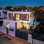 Vacation Marbella I Chic, Cutting-edge Amenities, Private Heated Infinity Pool, Golf Front Location, Cinema Villa Estepona