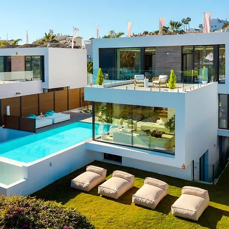 Vacation Marbella I Chic, Cutting-edge Amenities, Private Heated Infinity Pool, Golf Front Location, Cinema *