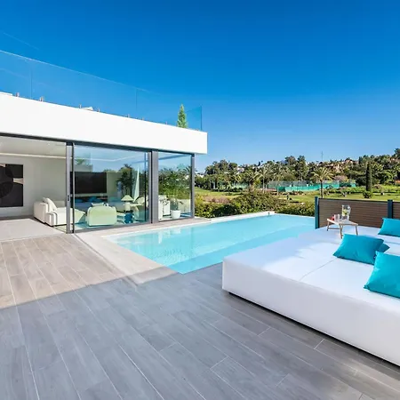 Vacation Marbella I Chic, Cutting-edge Amenities, Private Heated Infinity Pool, Golf Front Location, Cinema