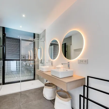 Vacation Marbella I Chic, Cutting-edge Amenities, Private Heated Infinity Pool, Golf Front Location, Cinema Вилла