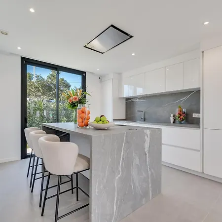 Vacation Marbella I Chic, Cutting-edge Amenities, Private Heated Infinity Pool, Golf Front Location, Cinema Вилла *