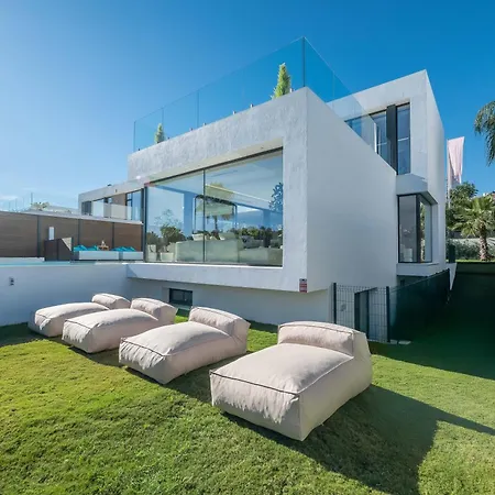 Vacation Marbella I Chic, Cutting-edge Amenities, Private Heated Infinity Pool, Golf Front Location, Cinema Villa Estepona