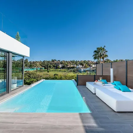 Vacation Marbella I Chic, Cutting-edge Amenities, Private Heated Infinity Pool, Golf Front Location, Cinema * Estepona