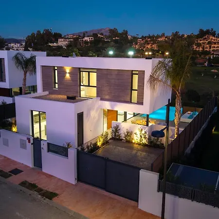 Vacation Marbella I Chic, Cutting-edge Amenities, Private Heated Infinity Pool, Golf Front Location, Cinema Villa Estepona