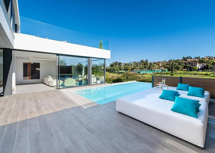 Vacation Marbella I Chic, Cutting-edge Amenities, Private Heated Infinity Pool, Golf Front Location, Cinema