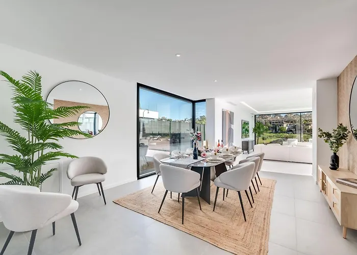 Vacation Marbella I Chic, Cutting-edge Amenities, Private Heated Infinity Pool, Golf Front Location, Cinema * إِستيبونا