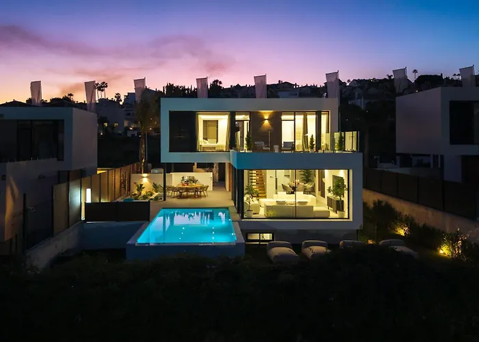 Vacation Marbella I Chic, Cutting-edge Amenities, Private Heated Infinity Pool, Golf Front Location, Cinema * إِستيبونا