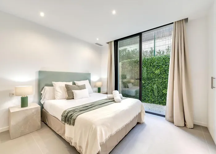 Vacation Marbella I Chic, Cutting-edge Amenities, Private Heated Infinity Pool, Golf Front Location, Cinema